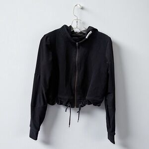 Gymshark Women’s Black Cropped Hoodie Full Zip Jacket! Small!